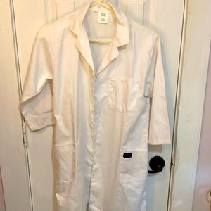 Kids white lad coat, made of cotton polyester